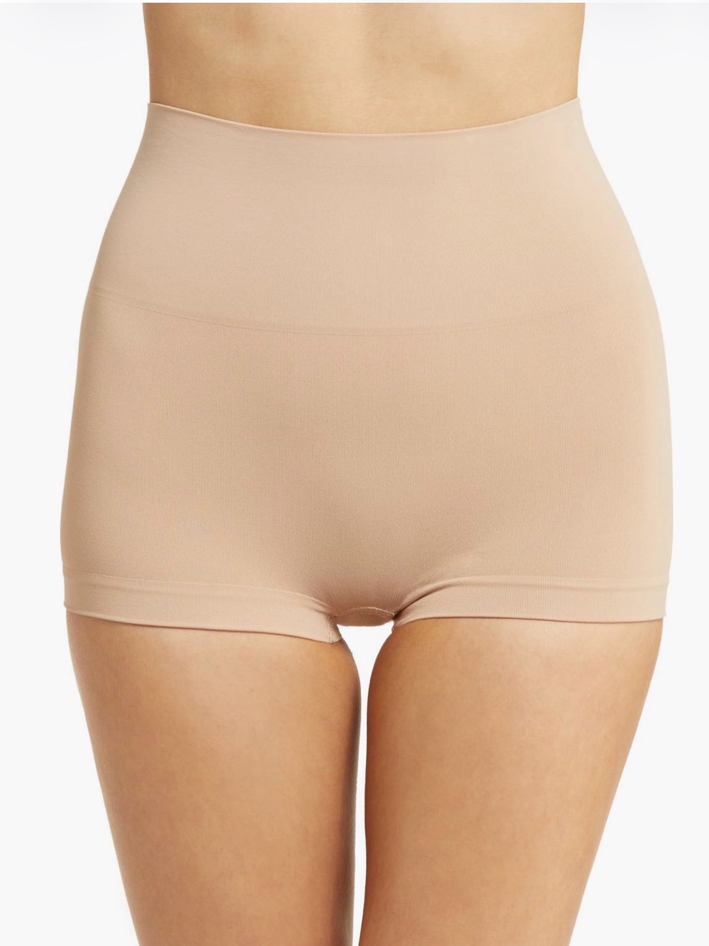 SPANX Everyday Shaping Seamless Boyshort Shorts Nude size women’s Medium